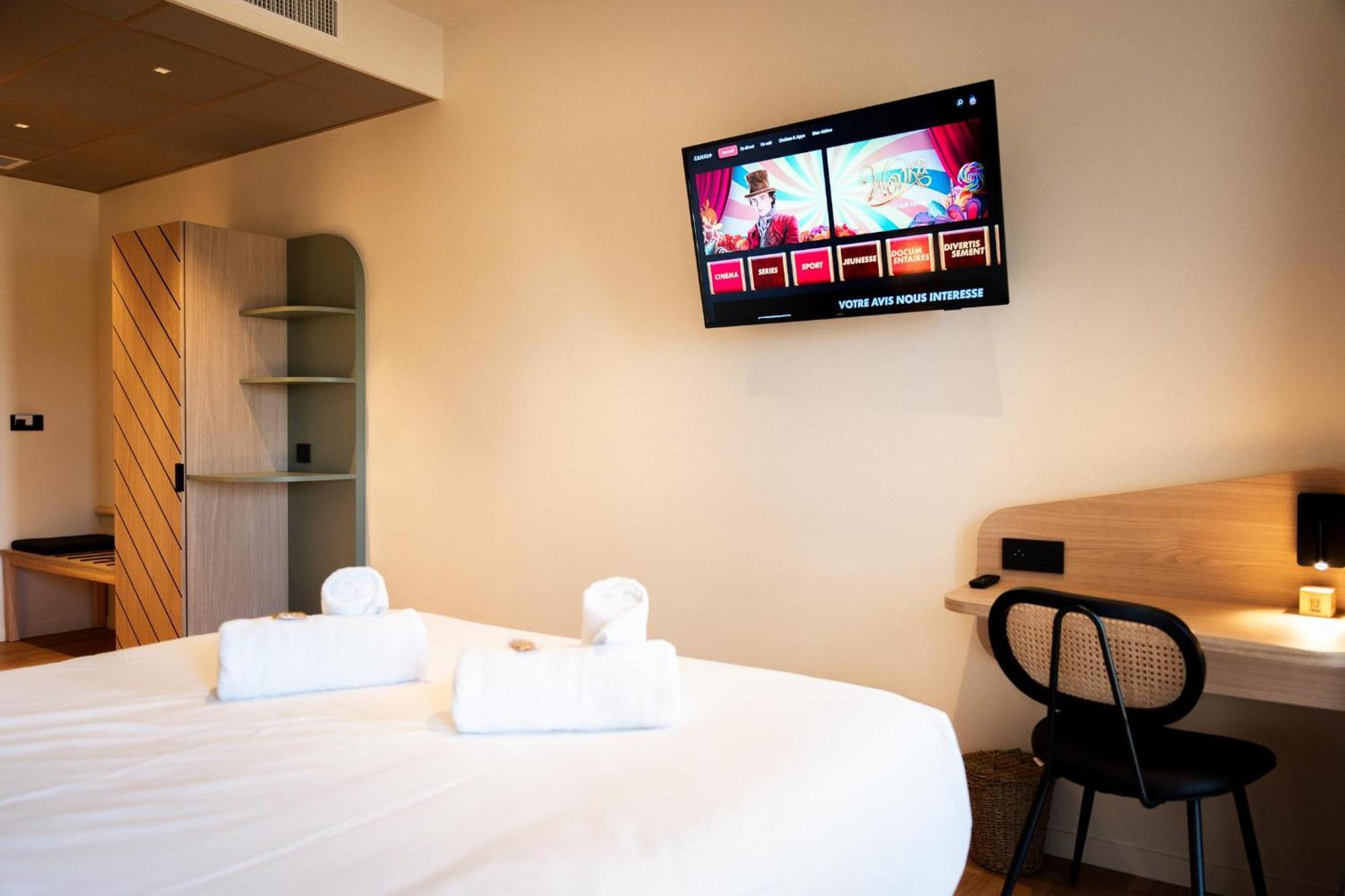 Bo Hotels Ambronay Esterno foto