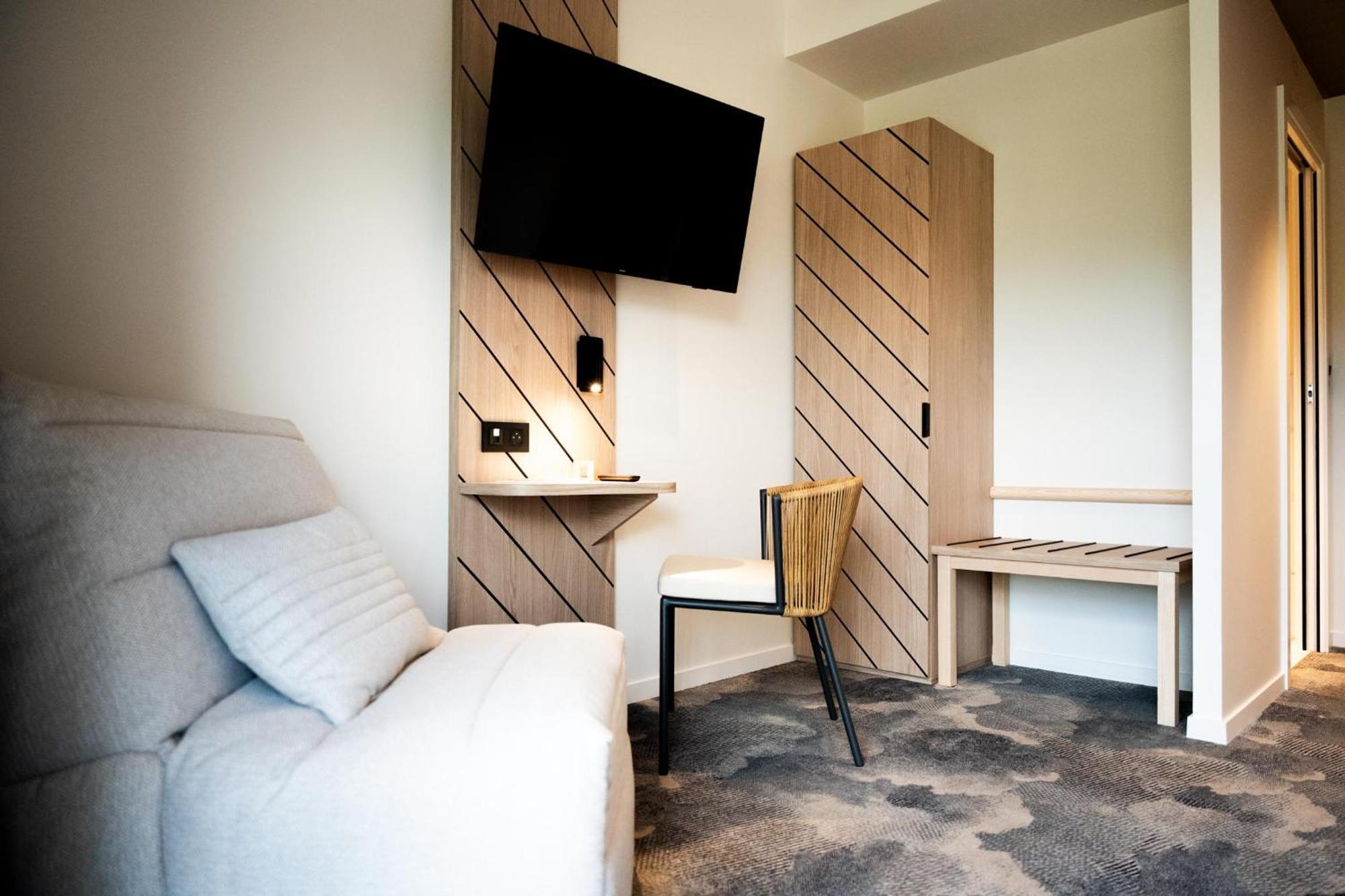 Bo Hotels Ambronay Esterno foto