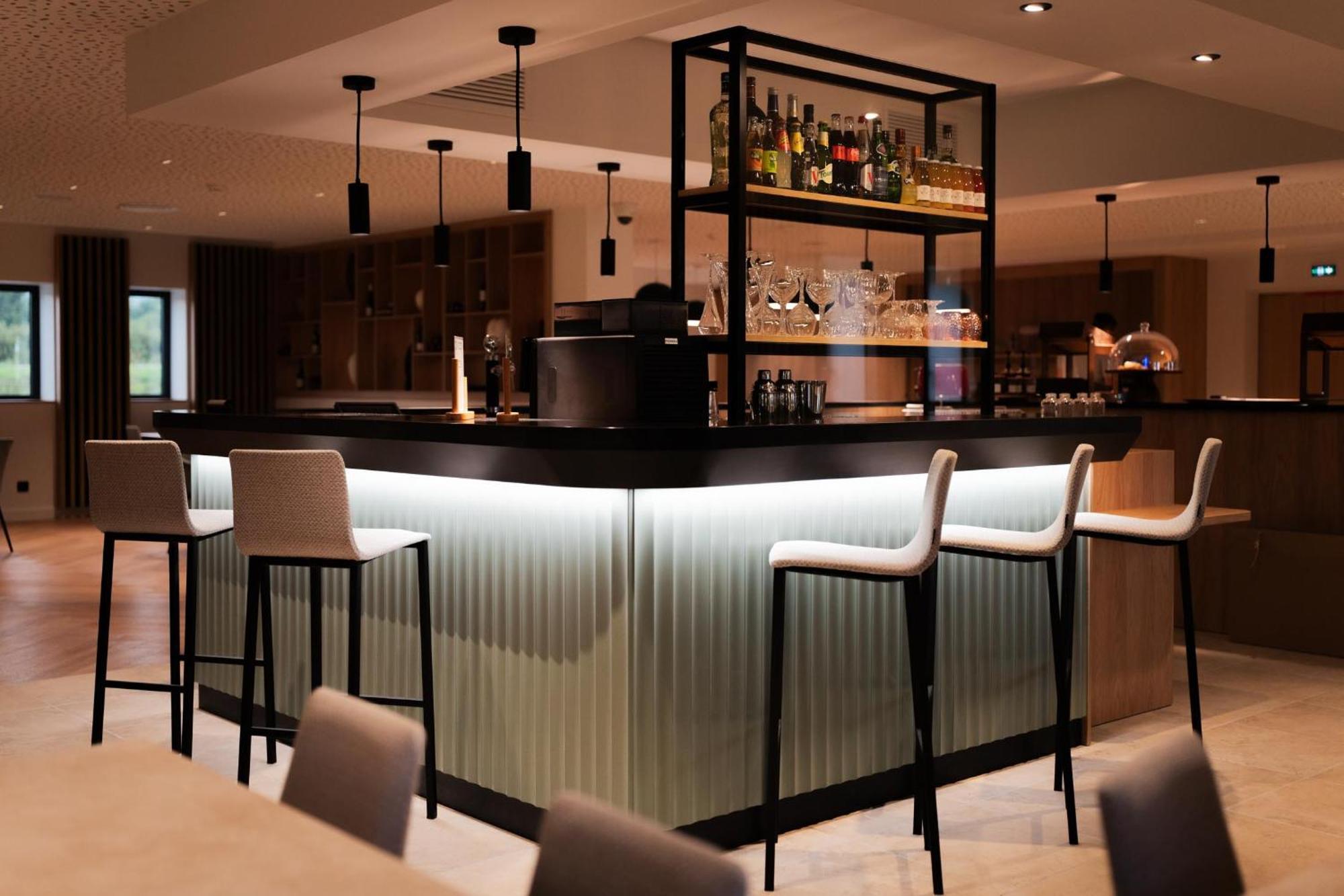 Bo Hotels Ambronay Esterno foto